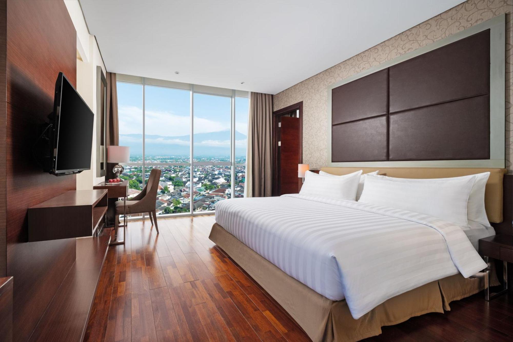 Aston & Conference Center 4* Purwokerto